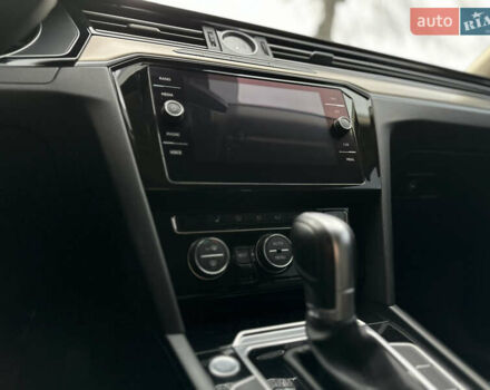 Синий Фольксваген Пассат, объемом двигателя 2 л и пробегом 289 тыс. км за 16799 $, фото 39 на Automoto.ua