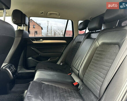 Синий Фольксваген Пассат, объемом двигателя 2 л и пробегом 289 тыс. км за 16799 $, фото 22 на Automoto.ua