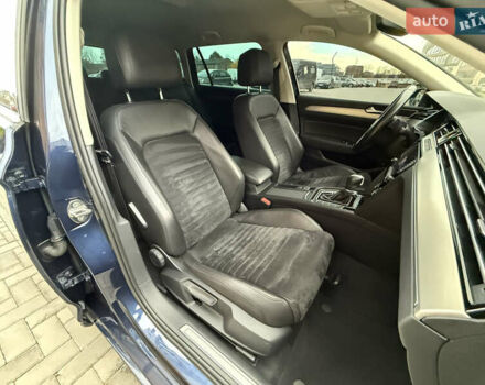 Фольксваген Пассат 2017 в Житомире на Automoto.ua Синий Фольксваген Пассат, объемом двигателя 2 л и пробегом 266 тыс. км за 17600 $, фото 28 на Automoto.ua