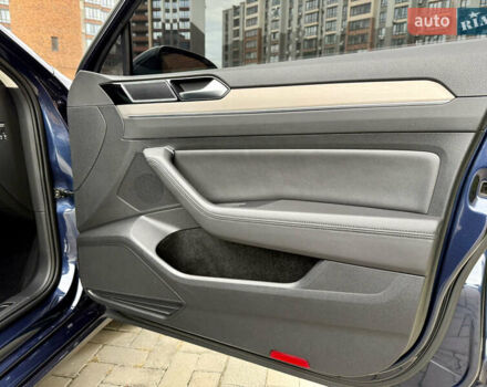 Фольксваген Пассат 2017 в Житомире на Automoto.ua Синий Фольксваген Пассат, объемом двигателя 2 л и пробегом 266 тыс. км за 17600 $, фото 26 на Automoto.ua