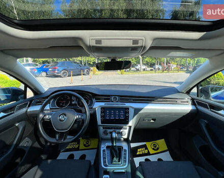 Синий Фольксваген Пассат, объемом двигателя 1.6 л и пробегом 197 тыс. км за 17500 $, фото 13 на Automoto.ua