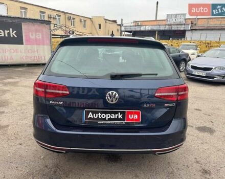 Синий Фольксваген Пассат, объемом двигателя 2 л и пробегом 332 тыс. км за 15990 $, фото 5 на Automoto.ua