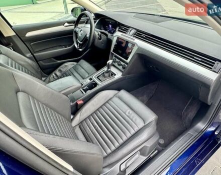 Синий Фольксваген Пассат, объемом двигателя 1.97 л и пробегом 218 тыс. км за 17500 $, фото 17 на Automoto.ua