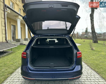 Синий Фольксваген Пассат, объемом двигателя 2 л и пробегом 289 тыс. км за 16799 $, фото 31 на Automoto.ua