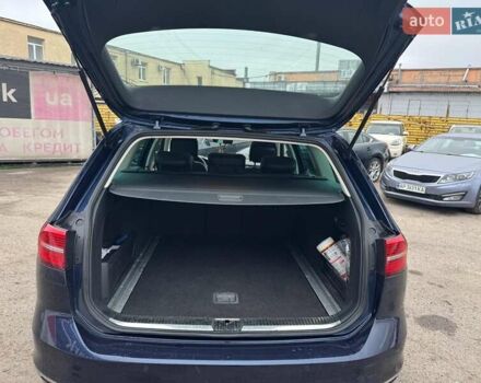 Синий Фольксваген Пассат, объемом двигателя 2 л и пробегом 332 тыс. км за 15990 $, фото 12 на Automoto.ua