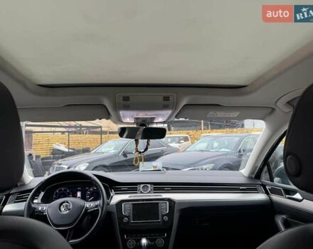 Синий Фольксваген Пассат, объемом двигателя 2 л и пробегом 332 тыс. км за 15990 $, фото 15 на Automoto.ua