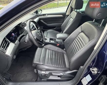 Синий Фольксваген Пассат, объемом двигателя 1.97 л и пробегом 218 тыс. км за 17500 $, фото 25 на Automoto.ua