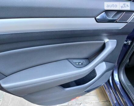 Синий Фольксваген Пассат, объемом двигателя 1.97 л и пробегом 225 тыс. км за 16300 $, фото 45 на Automoto.ua