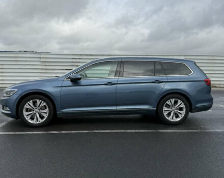 Фольксваген Пассат 2017 в Львове на Automoto.ua Синий Фольксваген Пассат, объемом двигателя 1.97 л и пробегом 217 тыс. км за 15800 $, фото 4 на Automoto.ua