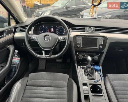 Синий Фольксваген Пассат, объемом двигателя 2 л и пробегом 332 тыс. км за 15990 $, фото 13 на Automoto.ua