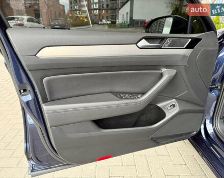 Фольксваген Пассат 2017 в Житомире на Automoto.ua Синий Фольксваген Пассат, объемом двигателя 2 л и пробегом 266 тыс. км за 17600 $, фото 22 на Automoto.ua