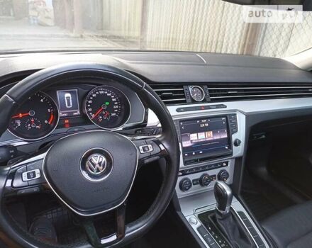 Синий Фольксваген Пассат, объемом двигателя 1.97 л и пробегом 225 тыс. км за 16300 $, фото 68 на Automoto.ua