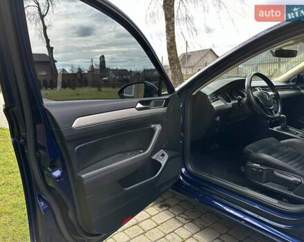 Синий Фольксваген Пассат, объемом двигателя 2 л и пробегом 289 тыс. км за 16799 $, фото 21 на Automoto.ua