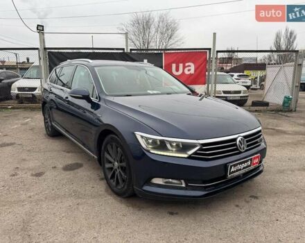Синий Фольксваген Пассат, объемом двигателя 2 л и пробегом 332 тыс. км за 15990 $, фото 2 на Automoto.ua