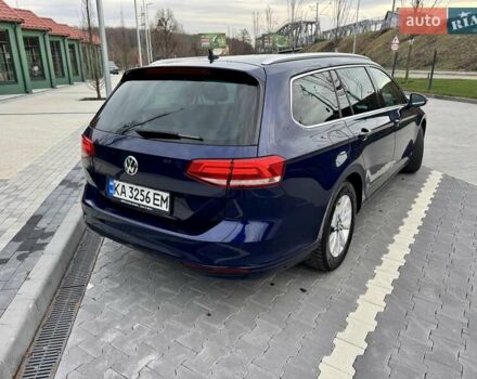 Синий Фольксваген Пассат, объемом двигателя 1.97 л и пробегом 218 тыс. км за 17500 $, фото 6 на Automoto.ua
