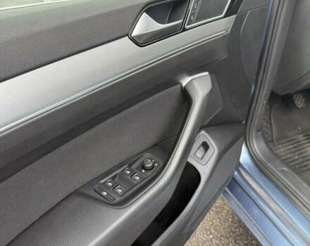 Фольксваген Пассат 2017 в Львове на Automoto.ua Синий Фольксваген Пассат, объемом двигателя 1.97 л и пробегом 217 тыс. км за 15800 $, фото 24 на Automoto.ua