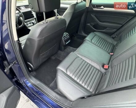 Синий Фольксваген Пассат, объемом двигателя 1.97 л и пробегом 218 тыс. км за 17500 $, фото 22 на Automoto.ua