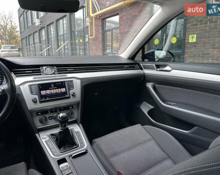 Синій Фольксваген Пассат, об'ємом двигуна 1.97 л та пробігом 264 тис. км за 14900 $, фото 43 на Automoto.ua