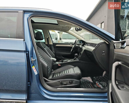 Фольксваген Пассат 2018 в Луцке на Automoto.ua Синий Фольксваген Пассат, объемом двигателя 2 л и пробегом 127 тыс. км за 24999 $, фото 57 на Automoto.ua