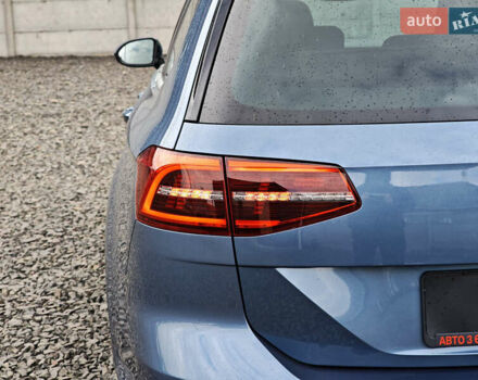 Фольксваген Пассат 2018 в Луцке на Automoto.ua Синий Фольксваген Пассат, объемом двигателя 2 л и пробегом 127 тыс. км за 24999 $, фото 16 на Automoto.ua