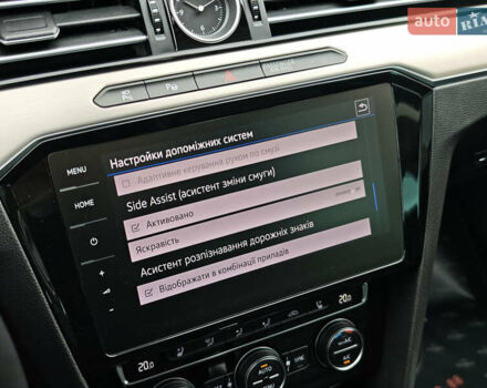 Фольксваген Пассат 2018 в Луцке на Automoto.ua Синий Фольксваген Пассат, объемом двигателя 2 л и пробегом 127 тыс. км за 24999 $, фото 32 на Automoto.ua