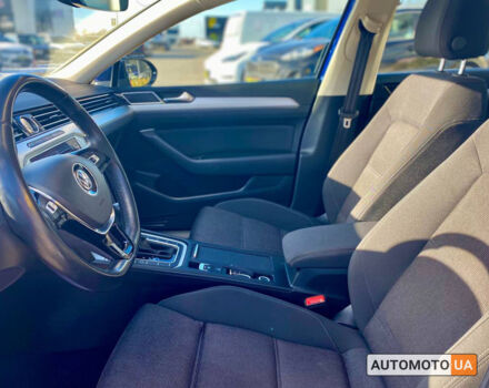 Синій Фольксваген Пассат, об'ємом двигуна 2 л та пробігом 231 тис. км за 17700 $, фото 10 на Automoto.ua