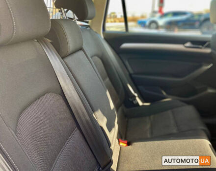 Синій Фольксваген Пассат, об'ємом двигуна 2 л та пробігом 231 тис. км за 17700 $, фото 25 на Automoto.ua