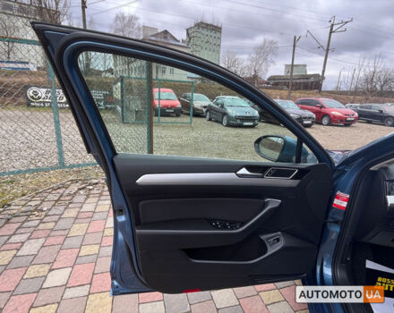 Синій Фольксваген Пассат, об'ємом двигуна 2 л та пробігом 248 тис. км за 17200 $, фото 9 на Automoto.ua