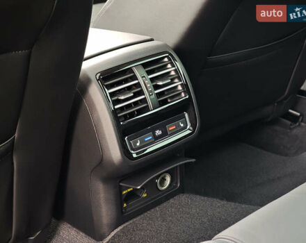 Фольксваген Пассат 2018 в Луцке на Automoto.ua Синий Фольксваген Пассат, объемом двигателя 2 л и пробегом 127 тыс. км за 24999 $, фото 50 на Automoto.ua