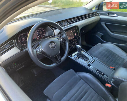 Синий Фольксваген Пассат, объемом двигателя 2 л и пробегом 300 тыс. км за 16900 $, фото 35 на Automoto.ua