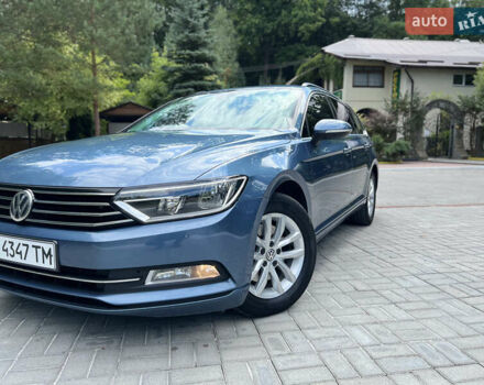 Синий Фольксваген Пассат, объемом двигателя 1.97 л и пробегом 287 тыс. км за 15950 $, фото 2 на Automoto.ua