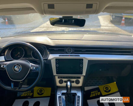 Синій Фольксваген Пассат, об'ємом двигуна 2 л та пробігом 231 тис. км за 17700 $, фото 11 на Automoto.ua