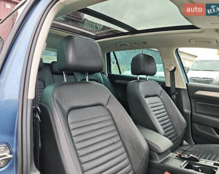 Фольксваген Пассат 2018 в Луцке на Automoto.ua Синий Фольксваген Пассат, объемом двигателя 2 л и пробегом 127 тыс. км за 24999 $, фото 58 на Automoto.ua