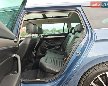 Фольксваген Пассат 2018 в Луцке на Automoto.ua Синий Фольксваген Пассат, объемом двигателя 2 л и пробегом 127 тыс. км за 24999 $, фото 48 на Automoto.ua