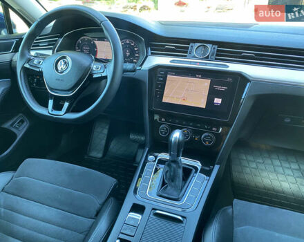 Синий Фольксваген Пассат, объемом двигателя 2 л и пробегом 300 тыс. км за 16900 $, фото 30 на Automoto.ua