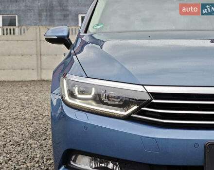 Фольксваген Пассат 2018 в Луцке на Automoto.ua Синий Фольксваген Пассат, объемом двигателя 2 л и пробегом 127 тыс. км за 24999 $, фото 9 на Automoto.ua