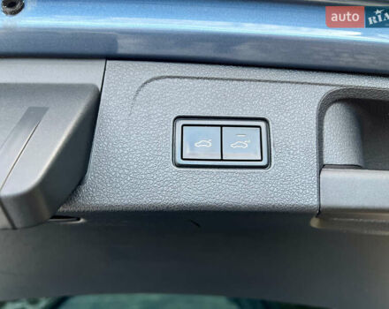 Синий Фольксваген Пассат, объемом двигателя 1.97 л и пробегом 287 тыс. км за 15950 $, фото 23 на Automoto.ua