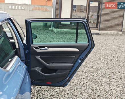 Фольксваген Пассат 2018 в Луцке на Automoto.ua Синий Фольксваген Пассат, объемом двигателя 2 л и пробегом 127 тыс. км за 24999 $, фото 54 на Automoto.ua