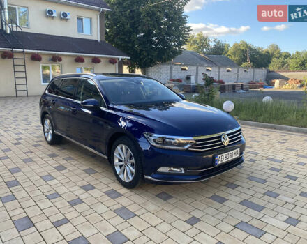 Синий Фольксваген Пассат, объемом двигателя 2 л и пробегом 300 тыс. км за 16900 $, фото 2 на Automoto.ua