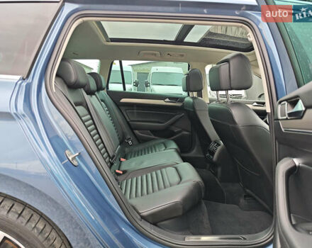 Фольксваген Пассат 2018 в Луцке на Automoto.ua Синий Фольксваген Пассат, объемом двигателя 2 л и пробегом 127 тыс. км за 24999 $, фото 55 на Automoto.ua