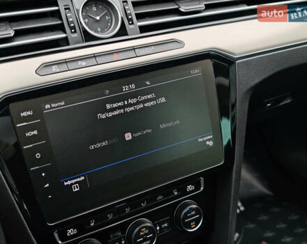 Фольксваген Пассат 2018 в Луцке на Automoto.ua Синий Фольксваген Пассат, объемом двигателя 2 л и пробегом 127 тыс. км за 24999 $, фото 36 на Automoto.ua