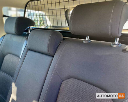 Синій Фольксваген Пассат, об'ємом двигуна 2 л та пробігом 231 тис. км за 17700 $, фото 23 на Automoto.ua