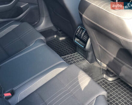 Фольксваген Пассат 2019 в Черновцах на Automoto.ua Синий Фольксваген Пассат, объемом двигателя 1.97 л и пробегом 217 тыс. км за 21500 $, фото 22 на Automoto.ua