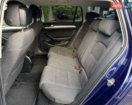 Синий Фольксваген Пассат, объемом двигателя 2 л и пробегом 222 тыс. км за 16999 $, фото 31 на Automoto.ua