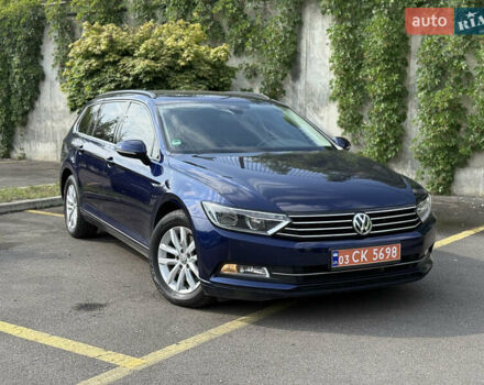 Синий Фольксваген Пассат, объемом двигателя 2 л и пробегом 222 тыс. км за 16999 $, фото 9 на Automoto.ua