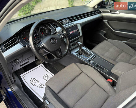 Синий Фольксваген Пассат, объемом двигателя 2 л и пробегом 222 тыс. км за 16999 $, фото 28 на Automoto.ua