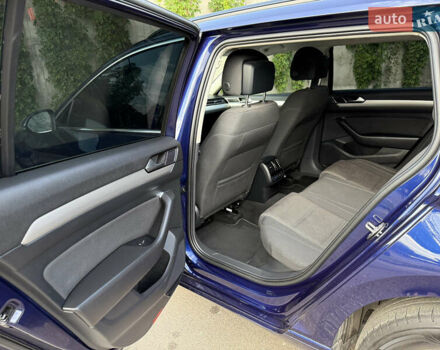 Синий Фольксваген Пассат, объемом двигателя 2 л и пробегом 222 тыс. км за 16999 $, фото 29 на Automoto.ua