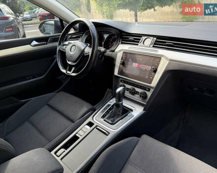 Синий Фольксваген Пассат, объемом двигателя 2 л и пробегом 222 тыс. км за 16999 $, фото 44 на Automoto.ua