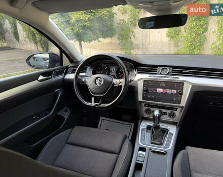 Синий Фольксваген Пассат, объемом двигателя 2 л и пробегом 222 тыс. км за 16999 $, фото 38 на Automoto.ua