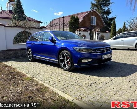 Синій Фольксваген Пассат, об'ємом двигуна 2 л та пробігом 205 тис. км за 27600 $, фото 4 на Automoto.ua